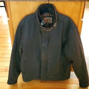 Mens simulated oil skin jacket. Good for Spring, Fall and mild winter days.